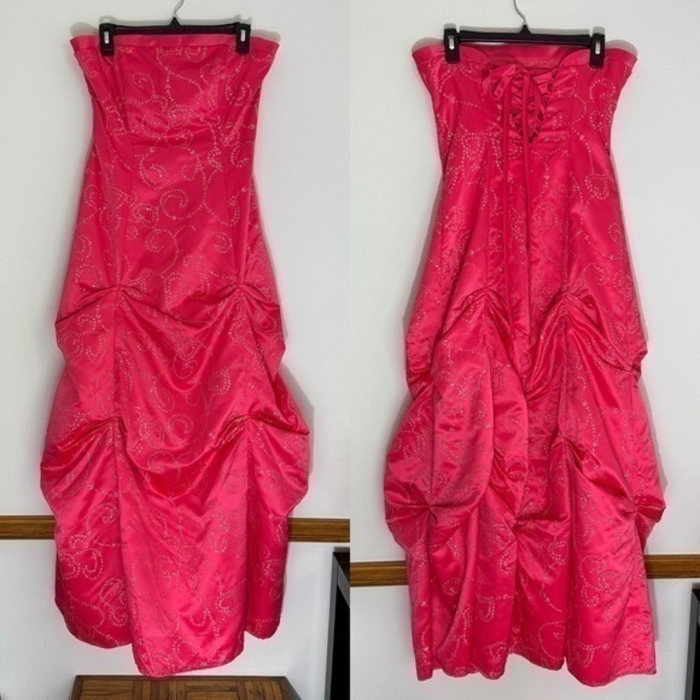 Zum Zum by Niki Livas hot pink gathered strapless gown size 9/10